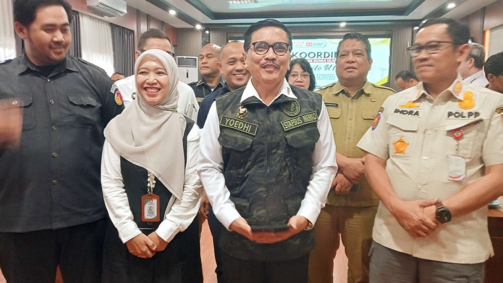 Berita Ke Barito Utara Jelang PSU, Staf Khusus Kemenko Polkam : Hanya Memantau, Tidak Mengambil Alih Secara Teknis - Kalimantan Tengah